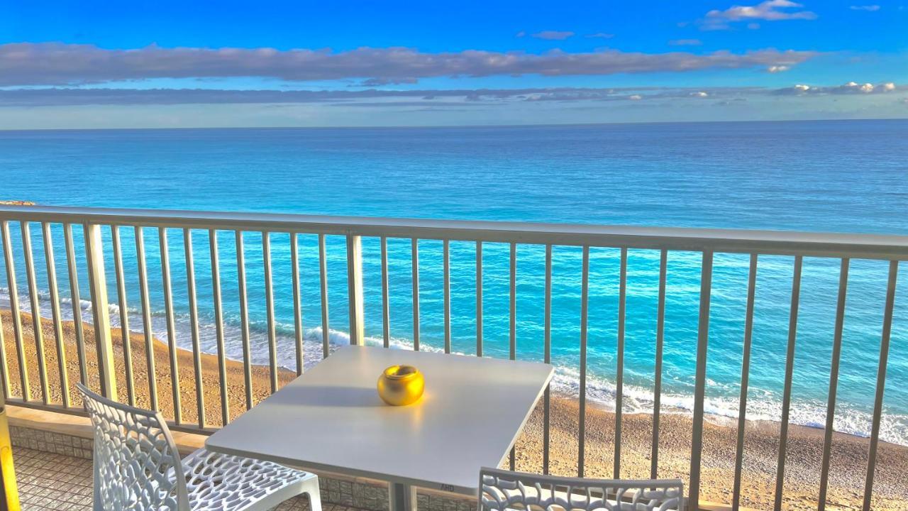 Seaviews By Jenni Menton, La Suite, Superbe Front De Mer, Top Emplacement Avec Terrasse Et Parking! Exteriér fotografie