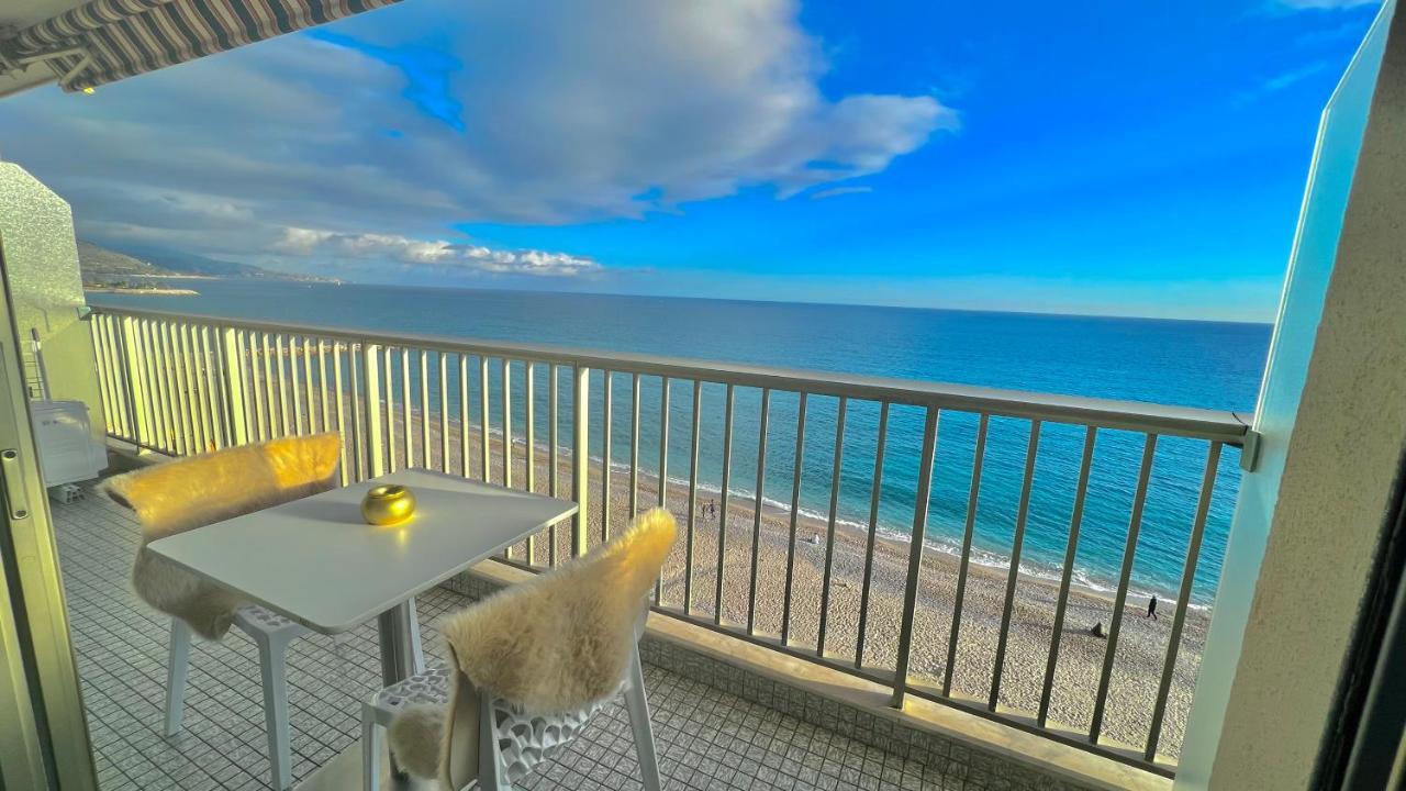 Seaviews By Jenni Menton, La Suite, Superbe Front De Mer, Top Emplacement Avec Terrasse Et Parking! Exteriér fotografie