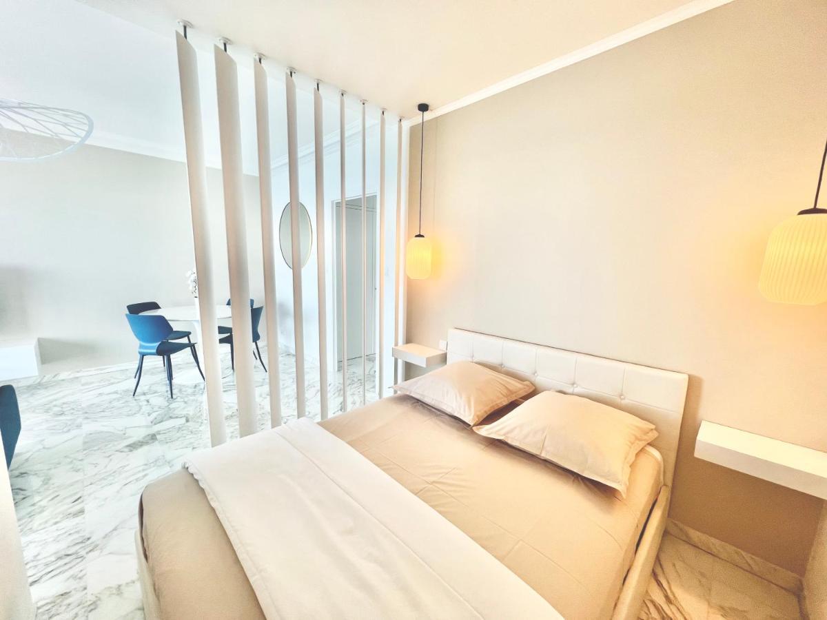 Seaviews By Jenni Menton, La Suite, Superbe Front De Mer, Top Emplacement Avec Terrasse Et Parking! Exteriér fotografie